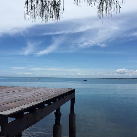 Issara Beach Resort Sichon Esterno foto