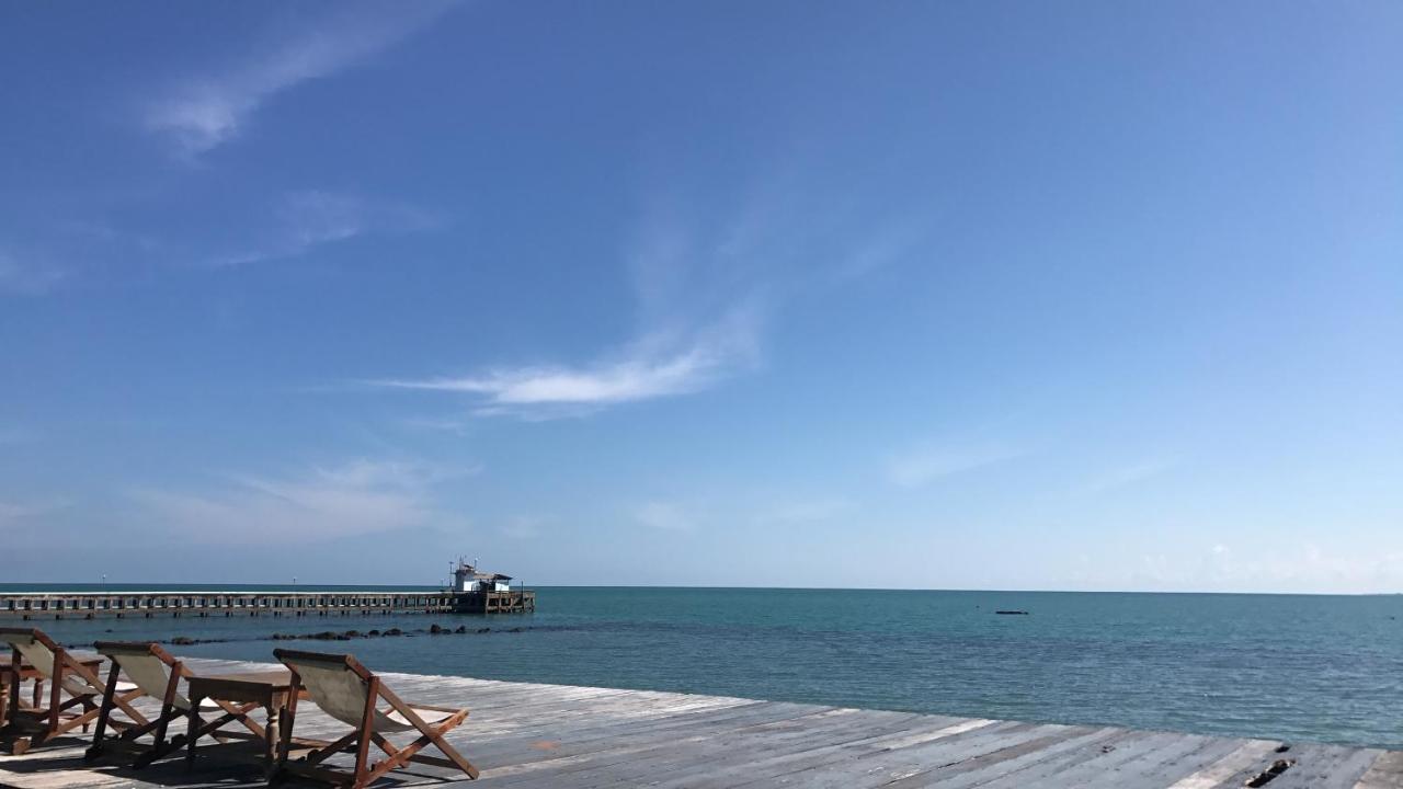 Issara Beach Resort Sichon Esterno foto